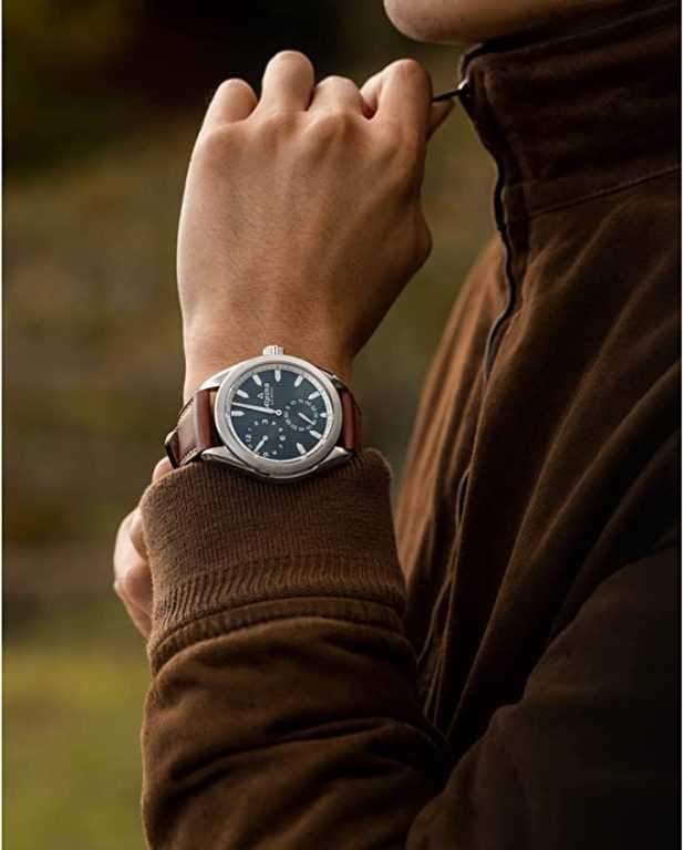 Alpina Men’s ALPINER Stainless Steel Swiss Quartz Sport Watch with Leather Strap, Brown, 22 (Model: AL-650NNS5E6), Silver