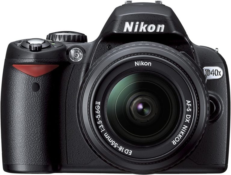 Nikon D40x 10.2MP Digital SLR Camera with 18-55mm f/3.5-5.6G ED II AF-S DX Zoom-Nikkor Lens (OLD MODEL)