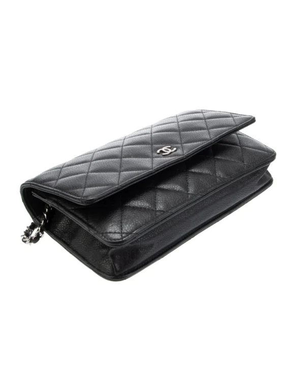 Chanel Caviar Classic Wallet On Chain