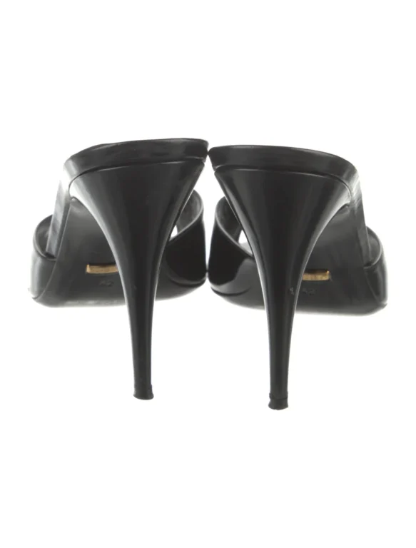 Gucci Leather Slides Women’s Size: 12 | IT 42